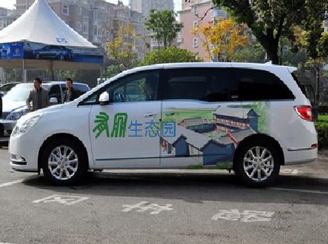 温岭户外车贴喷绘如何保持效果?